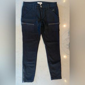Joie mid rise, ankle length, Park skinny jeans, never worn, size 27